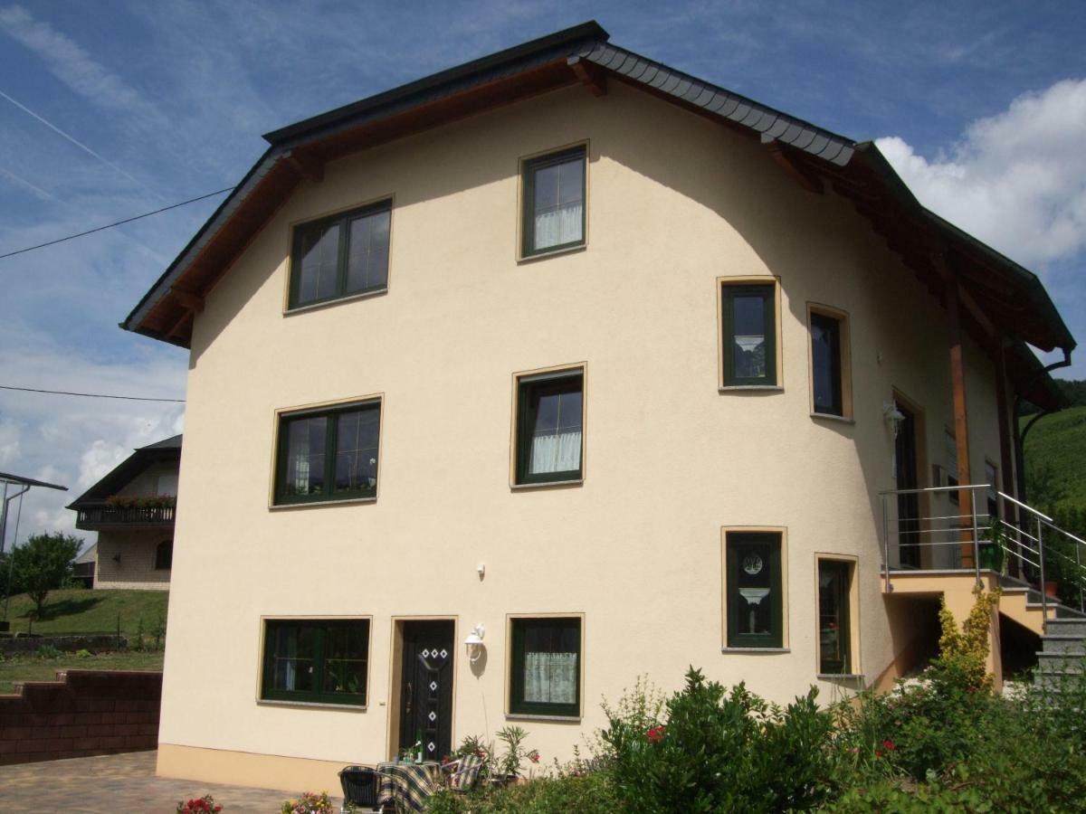 Ferienappartement Lieser Бернкастел-Кюс Екстериор снимка